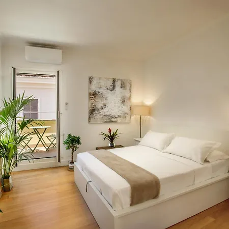 The Right Place 4U Mario De Fiori Apartment-3